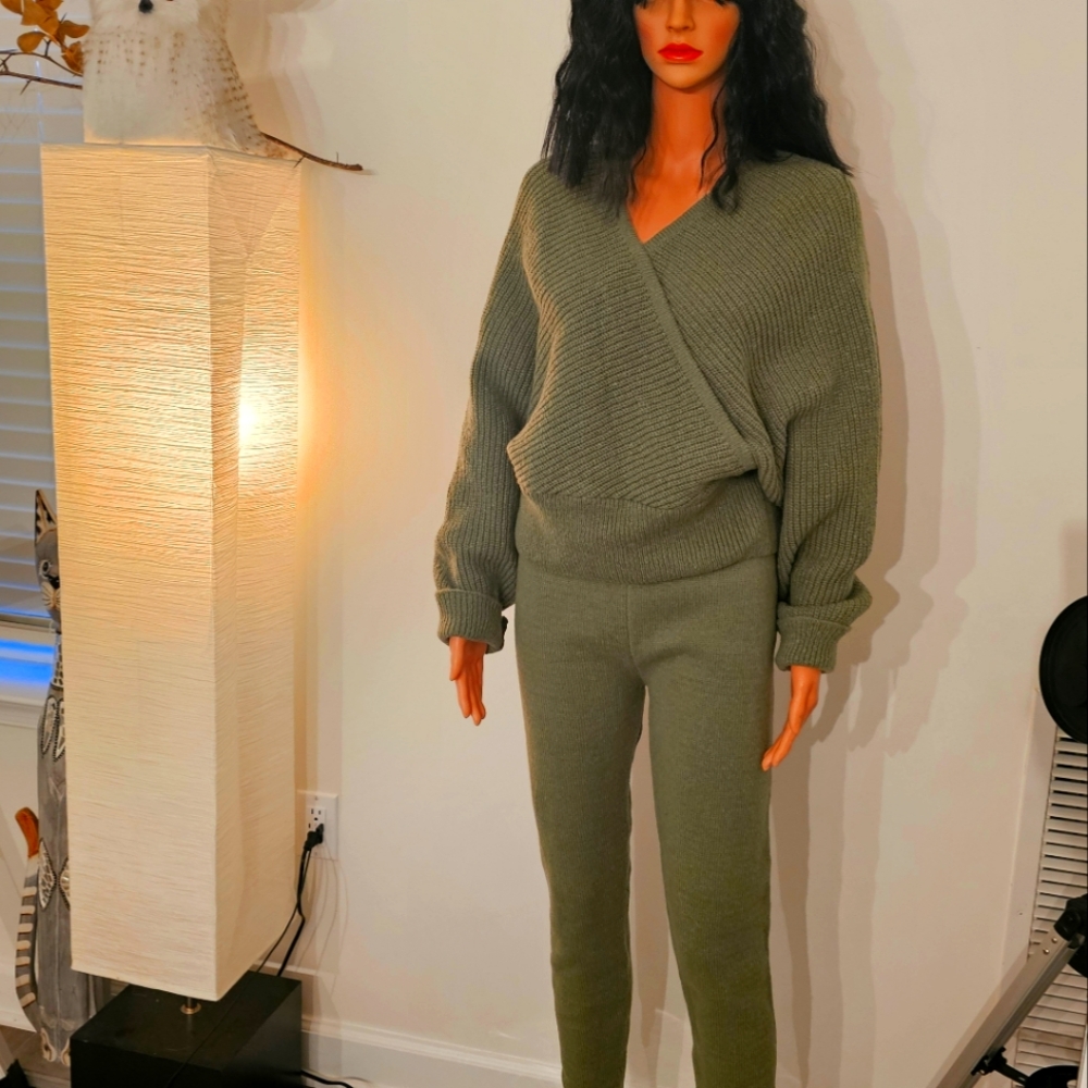 2 Piece Set, Olive Green, Size Large